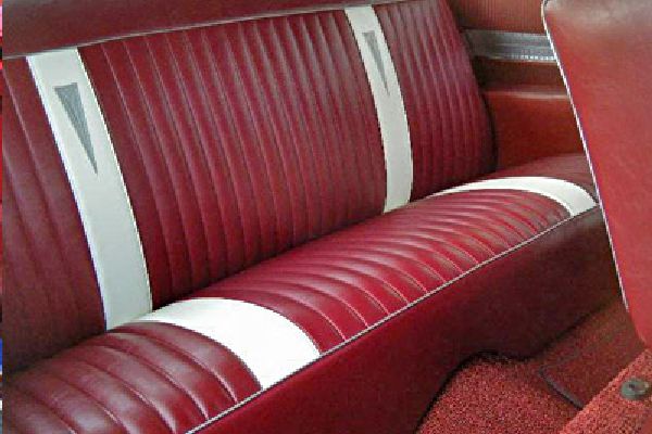 Classic car seats recovered by Barry Seat.